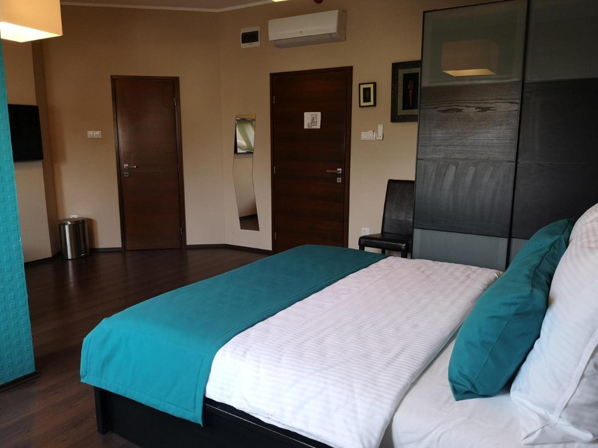 Parton Hotel & Bowling Tiszakécske Zewnętrze zdjęcie