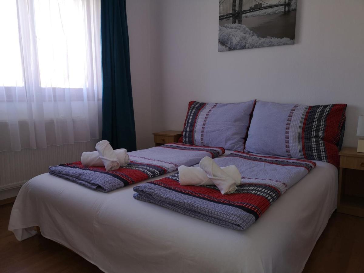 Parton Hotel & Bowling Tiszakécske Zewnętrze zdjęcie