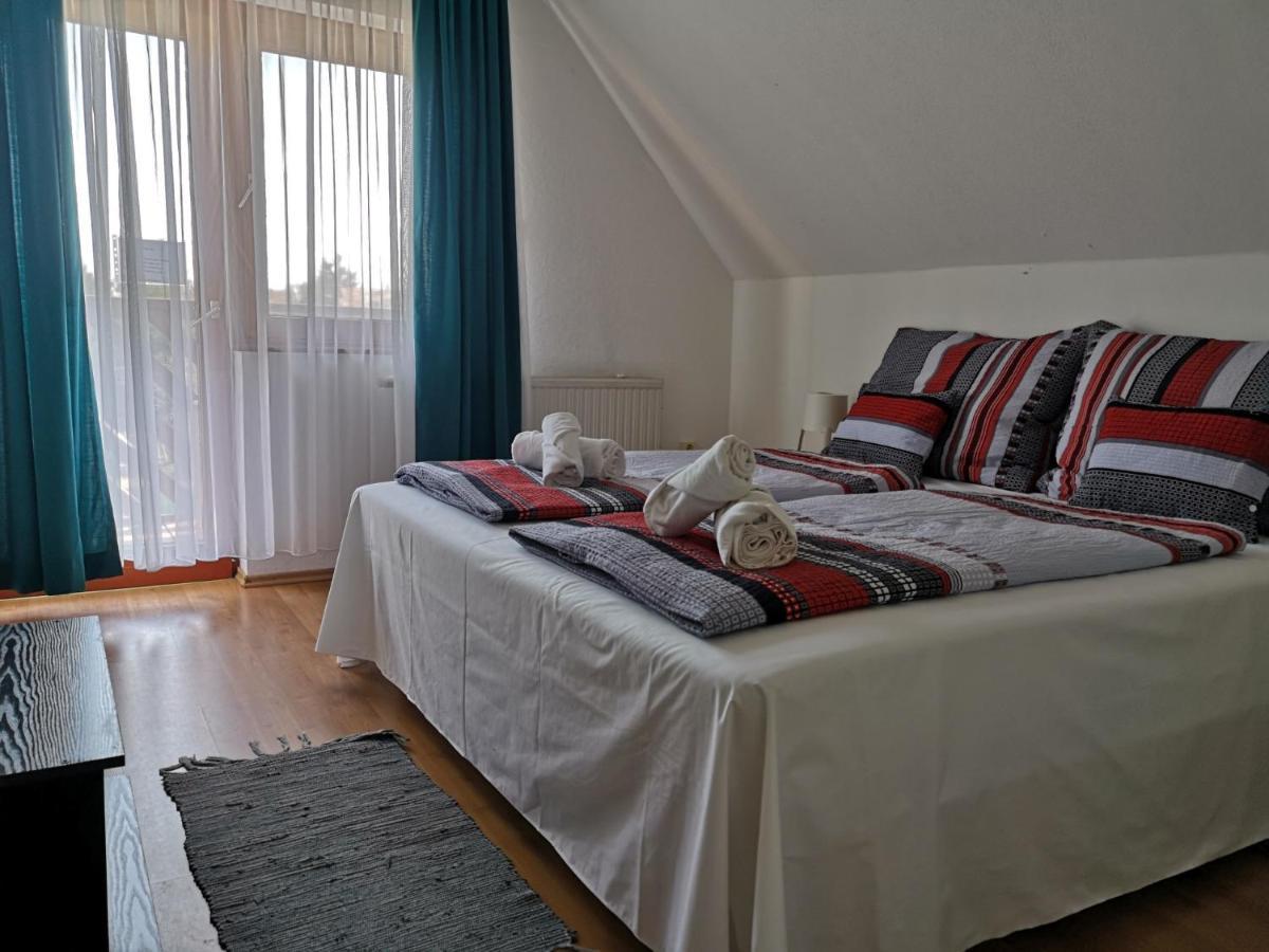 Parton Hotel & Bowling Tiszakécske Zewnętrze zdjęcie